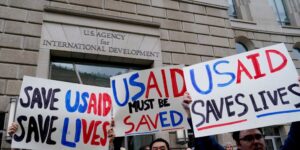 un juez dice que el cierre de USAID por Musk es inconstitucional
