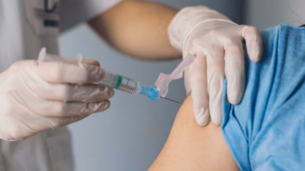 ¿Cuántas veces se puede aplicar la vacuna contra la fiebre amarilla?