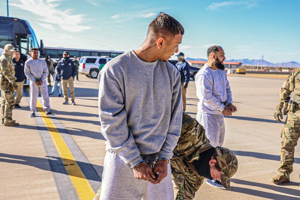 deportados migrantes
