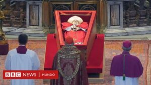 5 símbolos del féretro del papa Francisco que ya reposa en la Basílica de San Pedro