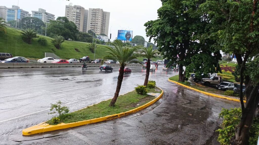 Fuertes lluvias colapsaron la Gran Caracas