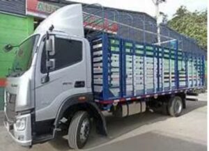 Acribillaron a dos camioneros