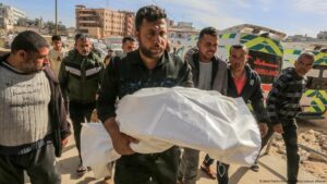 Al menos 40 muertos en Gaza dejan bombardeos – DW – 18/04/2025