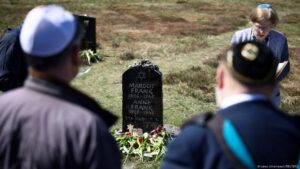Alemania conmemora liberación de campo nazi de Bergen-Belsen – DW – 27/04/2025