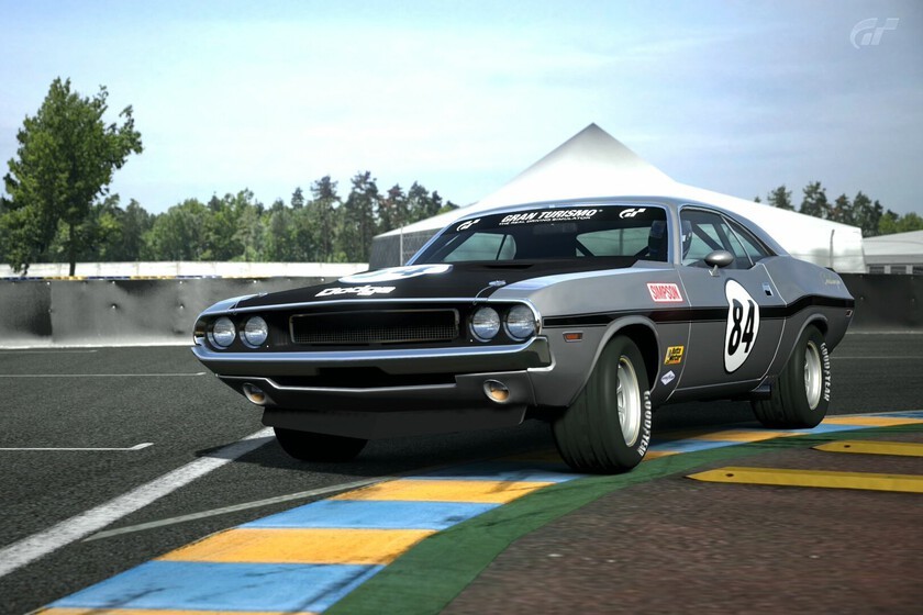 Alguien se quedó pasmando 10 minutos en una curva de Gran Turismo 7 y lo que vio fue digno de Expediente X