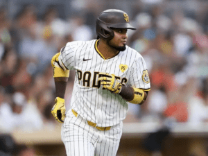 Arráez triplicó en noche de Tatis con San Diego