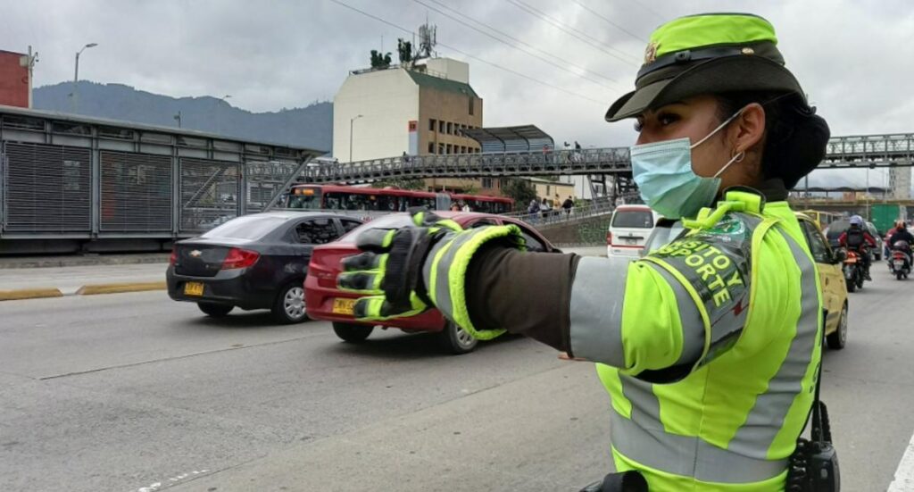 Aviso sobre pico y placa solidario en Bogotá para 2025: grave error trae delicado problema