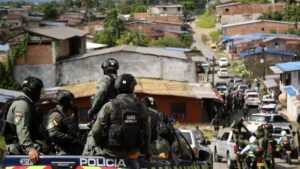 Cabecillas de bandas, recluidos en Buenaventura, empezaron a ser trasladados a otras ciudades del país