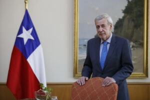 Canciller de Chile a Saab: No tiene la mínima autoridad para pronunciarse