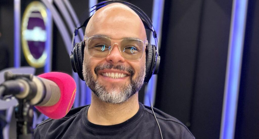 Carlos Vargas, de 'La red', tiene nuevo trabajo en la emisora Vibra FM