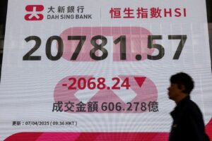 Compañías estatales de inversión chinas compran más acciones para estabilizar el mercado - AlbertoNews
