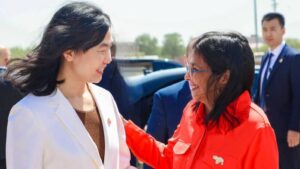 Delcy Rodríguez viaja a China para fortalecer lazos bilaterales