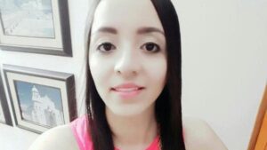 Desgarrador relato de padres de joven médica que murió cuando otra mujer le cayó encima: 'Murió salvando otra vida'