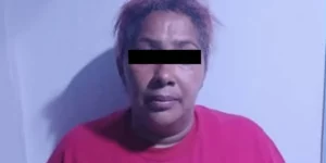 Detenida mujer que echó a la calle a su madre (+Video)