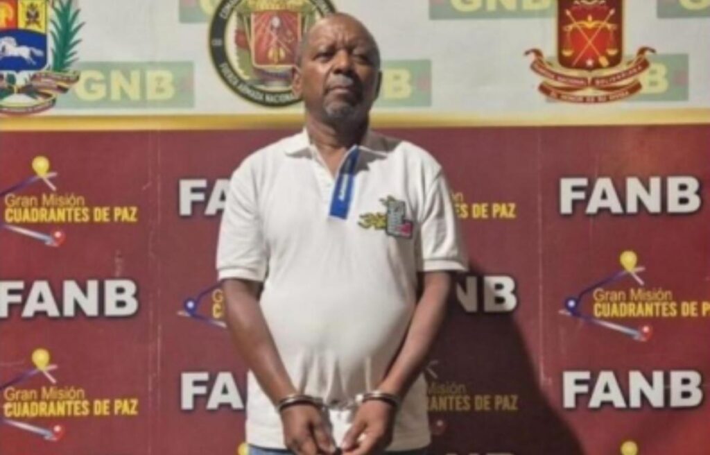 Detenido funcionario acusado por Saab de informante de la DEA