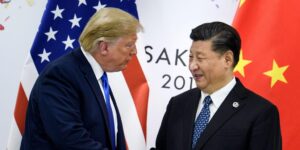 Donald Trump asegura que ha hablado por teléfono con Xi Jinping sobre los aranceles, según medios estadounidenses
