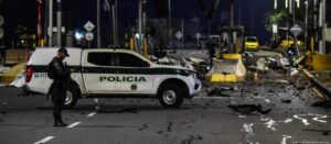 Dos muertos y 24 heridos dejó atentado con bomba en Colombia - AlbertoNews