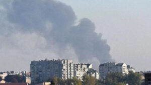 Dos muertos y medio centenar de heridos en ataque ruso contra Kiev - AlbertoNews