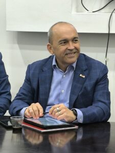 El 1° de mayo habrá anuncios salariales dice el diputado Torrealba
