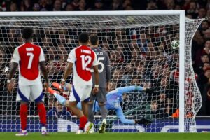 El Arsenal deja al Real Madrid al borde de la eliminación