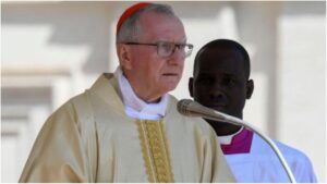 El cardenal Pietro Parolin celebró la primera misa dominical tras la muerte del papa Francisco: Debemos tomar su legado