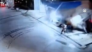 El momento en el que una familia fue aplastada por un deslizamiento de tierra