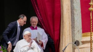 El papa Francisco se reúne "unos minutos" con Vance antes de acudir a la bendición 'Urbi et Orbi' en la Plaza de San Pedro