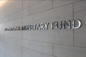 FMI insta a Argentina a "mantener el rumbo" de reformas económicas
