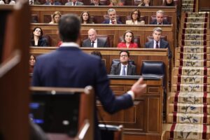 Feijóo dice que Sánchez sabía "mucho" de Ábalos y que Óscar López supo de la "juerga" en el Parador de Teruel