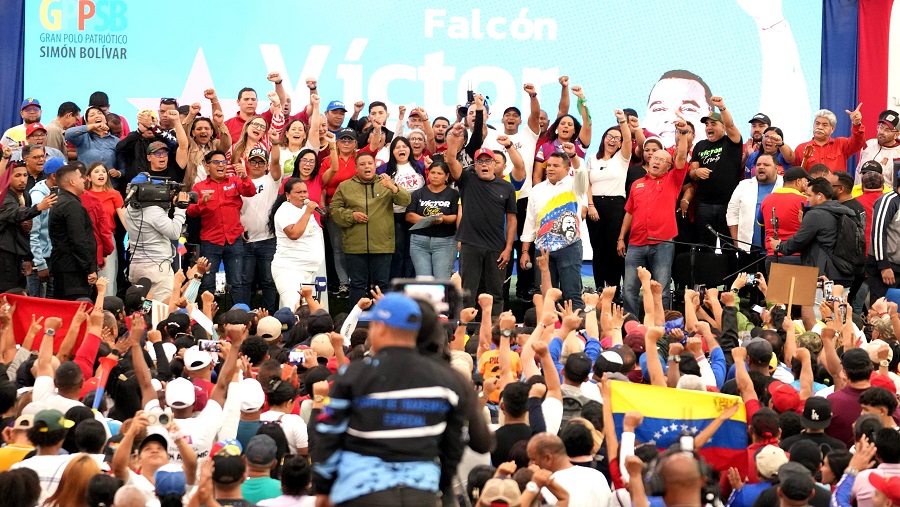 acto-de-victor-clark-en-falcon-cortesia-39146
