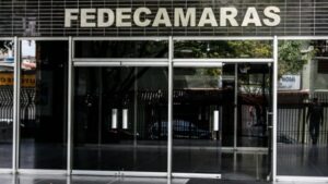Hay que abrir las rutas aéreas para que fluya el intercambio comercial y turístico