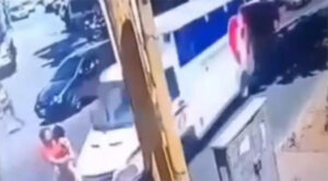 Imputarán a chofer de ambulancia que arrolló a madre e hija