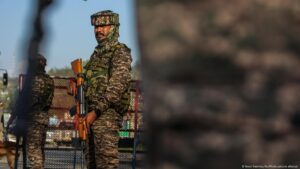 India reporta que siguen disparos en frontera con Pakistán – DW – 26/04/2025