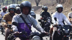 Intt insta a los motorizados a respetar las normas de tránsito