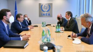 Irán confirma negociaciones "indirectas" con EE. UU. – DW – 08/04/2025