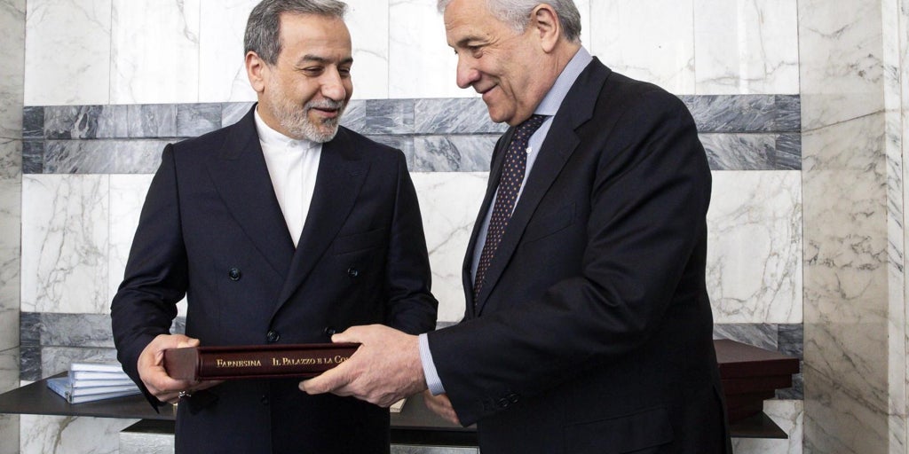 Irán y Estados Unidos aceleran un diálogo nuclear que aleja la vía militar