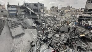 Israel bombardea hospital en Gaza, según organismo – DW – 13/04/2025