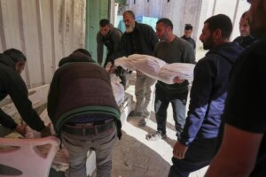Israel sigue su ofensiva en Gaza mientras espera la respuesta de Hamas a la propuesta de tregua