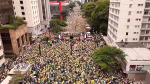 Jair Bolsonaro encabezó una protesta en Brasil para exigir su amnistía tras ser acusado por el intento de golpe