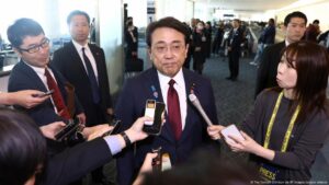 Japón no logra alivio arancelario inmediato de EE.UU. – DW – 17/04/2025