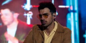 Joe Jonas sorprende a sus fanáticos con inesperada visita a popular panadería venezolana en Miami (Video) - AlbertoNews