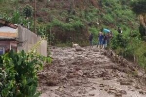LLuvias en Trujillo causan crecida de ríos y anegaciones en viviendas