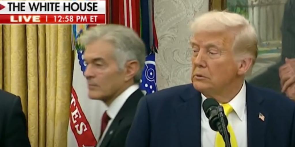 La nieta del nuevo director de la Agencia de Sanidad Pública de Estados Unidos se desmaya en medio del Despacho Oval