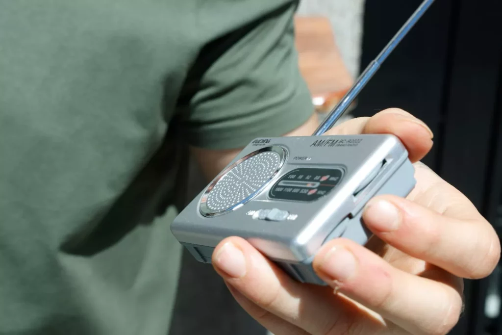 Se agotan las radios de pilas por el apagón