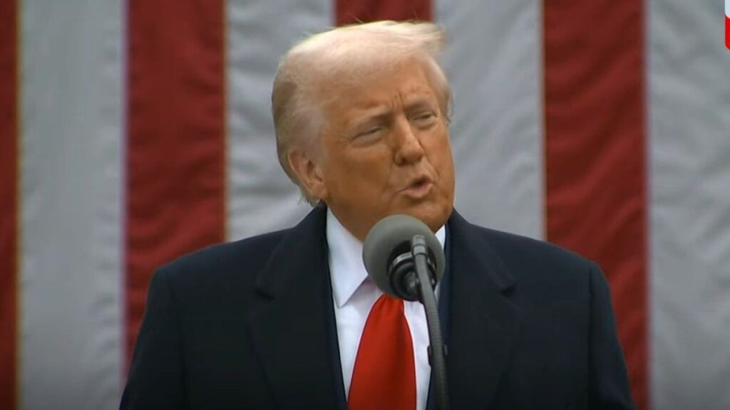 La tensa discusión de Donald Trump con un periodista de la cadena ABC en medio de una entrevista