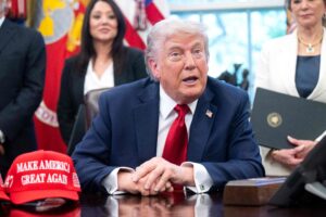 Las dos grandes apuestas de Trump que se han estrellado en 100 días
