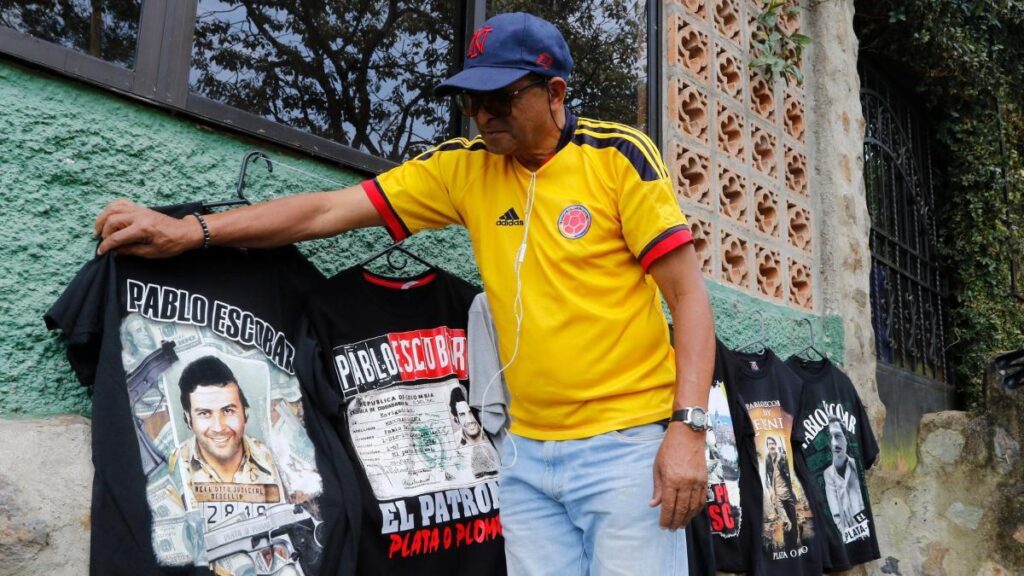 Los retos del proyecto de ley que busca prohibir la venta de artículos de Pablo Escobar