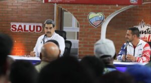 Maduro anuncia otro vuelo con venezolanos desde México