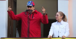 Maduro decreta 3 días sin luz en honor al Papa