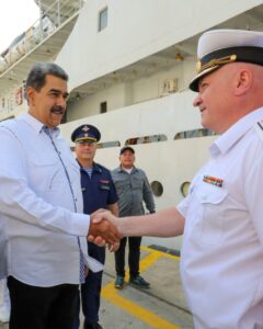 Maduro visita buque ruso “Admiral Vladimirsky” | Diario El Luchador